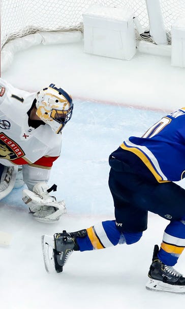 Blues score four times in third period, defeat Panthers 4-3